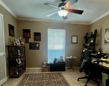 15542 Earlport Circle - Photo Thumbnail 7