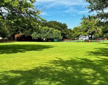 15542 Earlport Circle - Photo Thumbnail 20