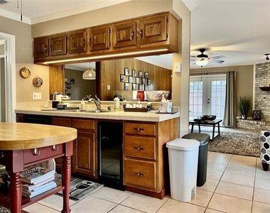 15542 Earlport Circle - Photo Thumbnail 4