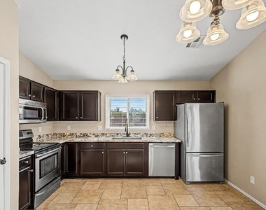 23765 W Desert Bloom Street - Photo Thumbnail 8