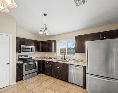 23765 W Desert Bloom Street - Photo Thumbnail 7