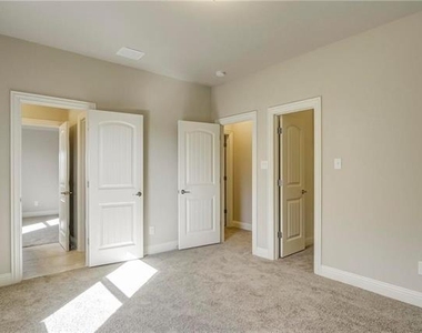7592 Plowman Lane - Photo Thumbnail 25