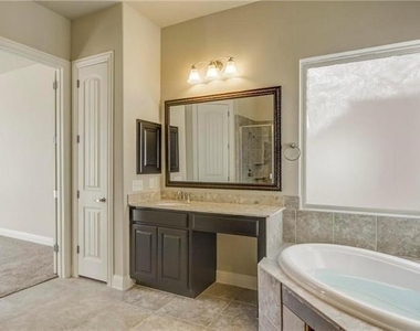 7592 Plowman Lane - Photo Thumbnail 18