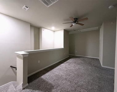 230 Heritage Court - Photo Thumbnail 8
