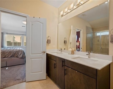 1272 Sumner Street - Photo Thumbnail 14