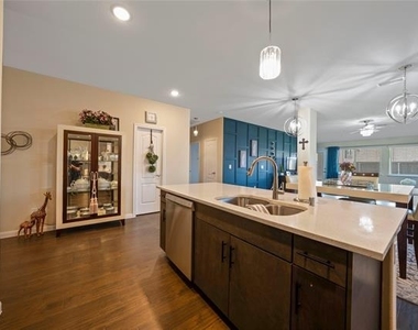 1272 Sumner Street - Photo Thumbnail 9