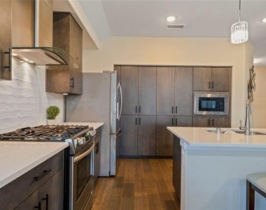 1272 Sumner Street - Photo Thumbnail 10