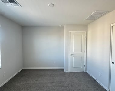 16510 W Whispering Wind Drive - Photo Thumbnail 7