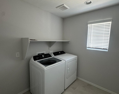 16510 W Whispering Wind Drive - Photo Thumbnail 4