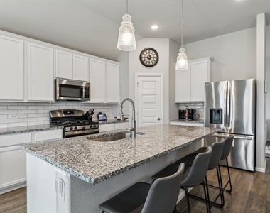 1424 Bellaire Street - Photo Thumbnail 17