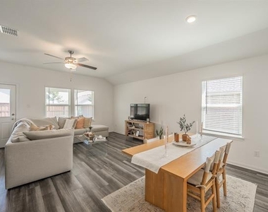 14724 Blanco Bistro Street - Photo Thumbnail 17