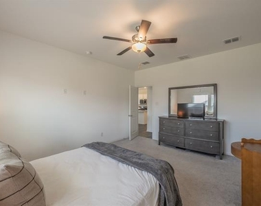 14724 Blanco Bistro Street - Photo Thumbnail 22