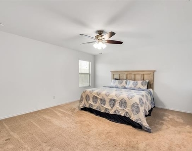 1516 Deerchase Drive - Photo Thumbnail 13
