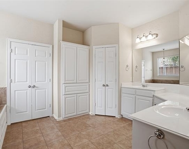 2013 Chessington Lane - Photo Thumbnail 9