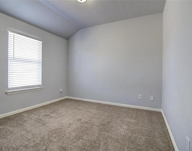 8017 Caladium Drive - Photo Thumbnail 2