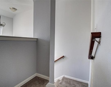 8017 Caladium Drive - Photo Thumbnail 14