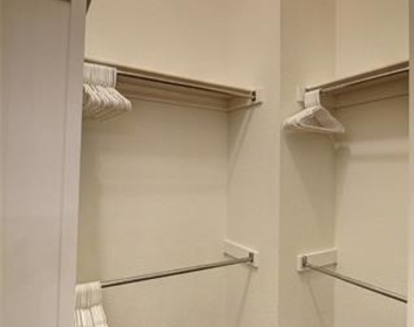 8017 Caladium Drive - Photo Thumbnail 15