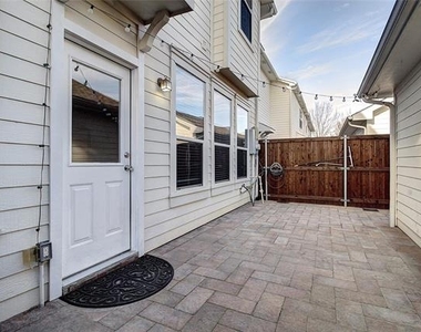 8017 Caladium Drive - Photo Thumbnail 18