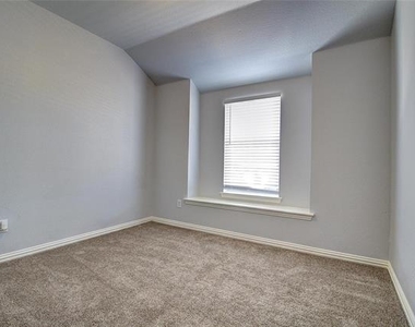 8017 Caladium Drive - Photo Thumbnail 1