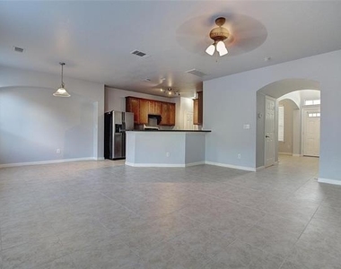 8017 Caladium Drive - Photo Thumbnail 4