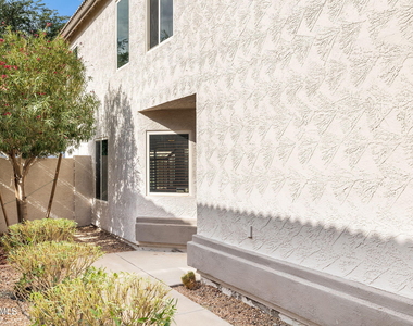 7515 E Laguna Azul Avenue - Photo Thumbnail 3