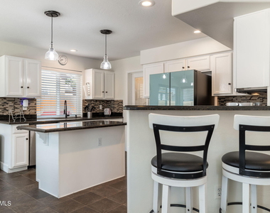 7515 E Laguna Azul Avenue - Photo Thumbnail 11
