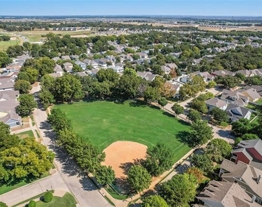9901 Concord Drive - Photo Thumbnail 18