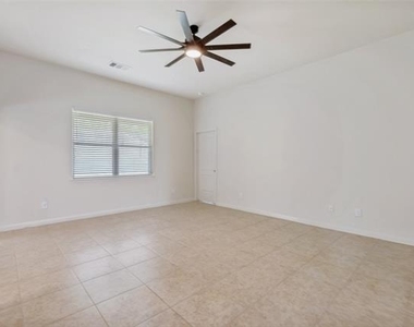 4517 Shy Creek Lane - Photo Thumbnail 11