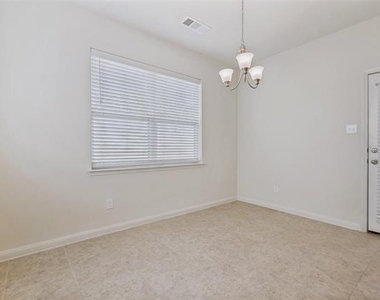 4517 Shy Creek Lane - Photo Thumbnail 10