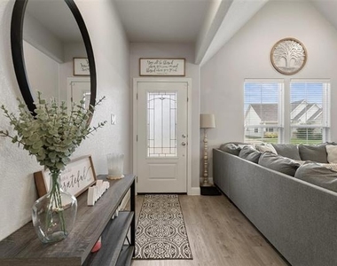 605 Adeline Drive - Photo Thumbnail 4