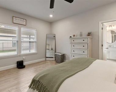 605 Adeline Drive - Photo Thumbnail 13