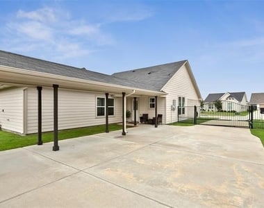605 Adeline Drive - Photo Thumbnail 22