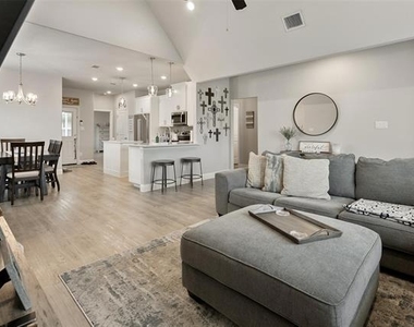 605 Adeline Drive - Photo Thumbnail 6
