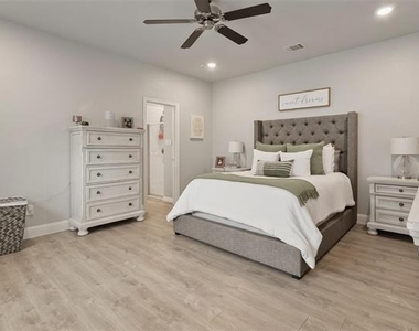 605 Adeline Drive - Photo Thumbnail 11