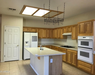 16804 W Northampton Road - Photo Thumbnail 8