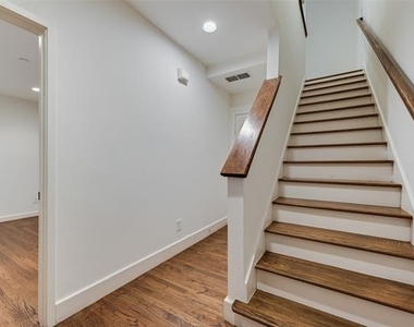2411 N Hall Street - Photo Thumbnail 6