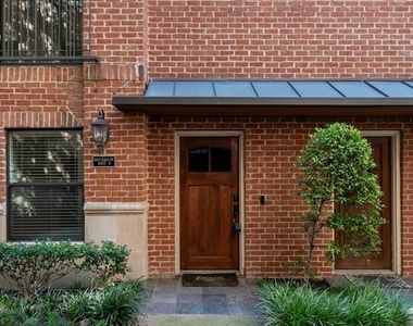 2411 N Hall Street - Photo Thumbnail 19