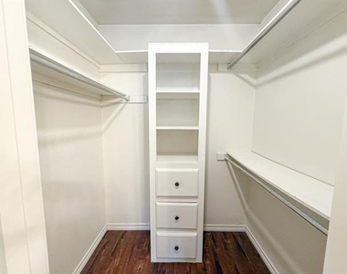 614 Towne House Lane - Photo Thumbnail 19