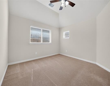 11158 Graceland Lane - Photo Thumbnail 21