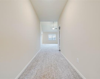 223 Garrett Street - Photo Thumbnail 14