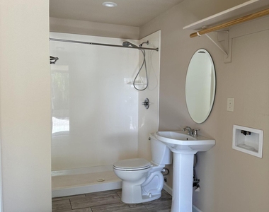 6013 E Evergreen Street - Photo Thumbnail 13
