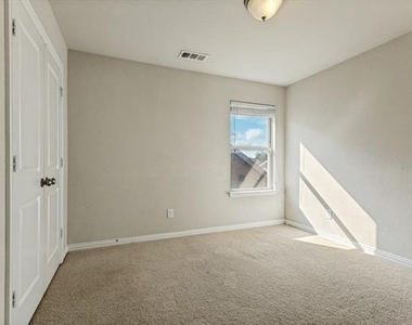 220 Black Alder Drive - Photo Thumbnail 12