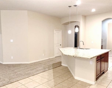 10848 Sedalia Drive - Photo Thumbnail 5