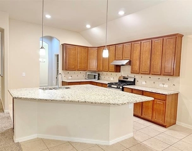 10848 Sedalia Drive - Photo Thumbnail 9