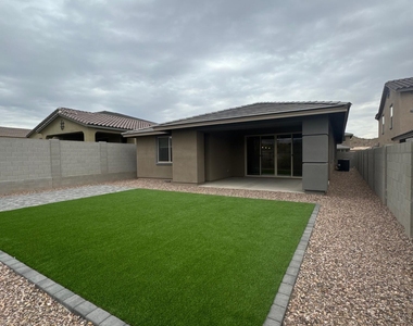 33340 N 132nd Drive - Photo Thumbnail 9