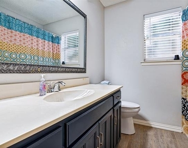 4717 Oak Valley Drive - Photo Thumbnail 10