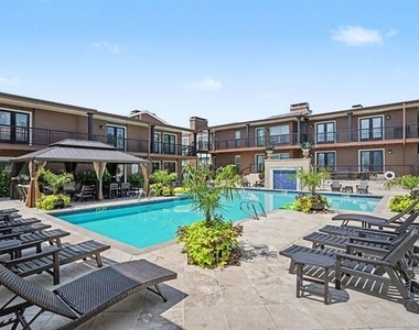 5926 Sandhurst Lane - Photo Thumbnail 25