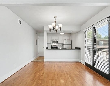 5926 Sandhurst Lane - Photo Thumbnail 6