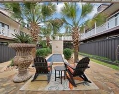 5926 Sandhurst Lane - Photo Thumbnail 28