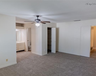 3101 Raintree Drive - Photo Thumbnail 5